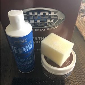 Leather cleaner kit- shoes, handbags, jackets All leather cleaner